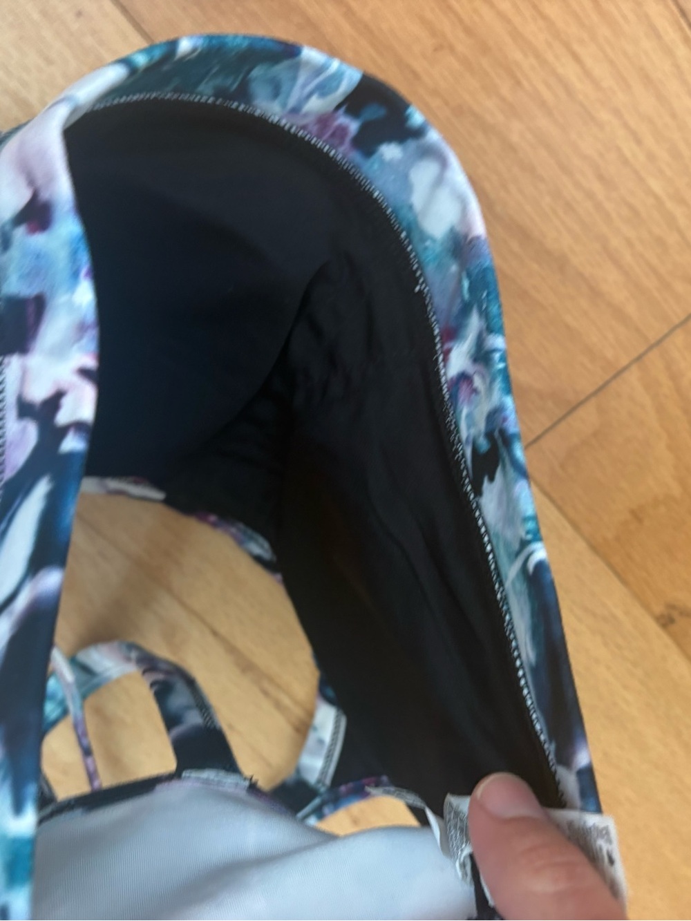 Gaiam NWT Floral Strappy Sports Bra XS Medium Support Blue Purple Yoga - Picture 7 of 10